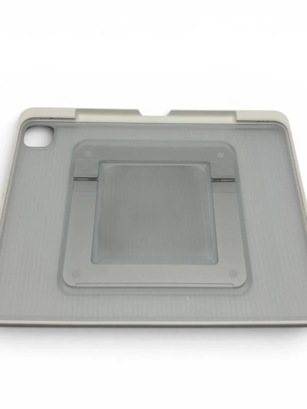 TORRAS Ostand K1 iPad Pro 13 Case M5 M4 White Stand Pencil Holder